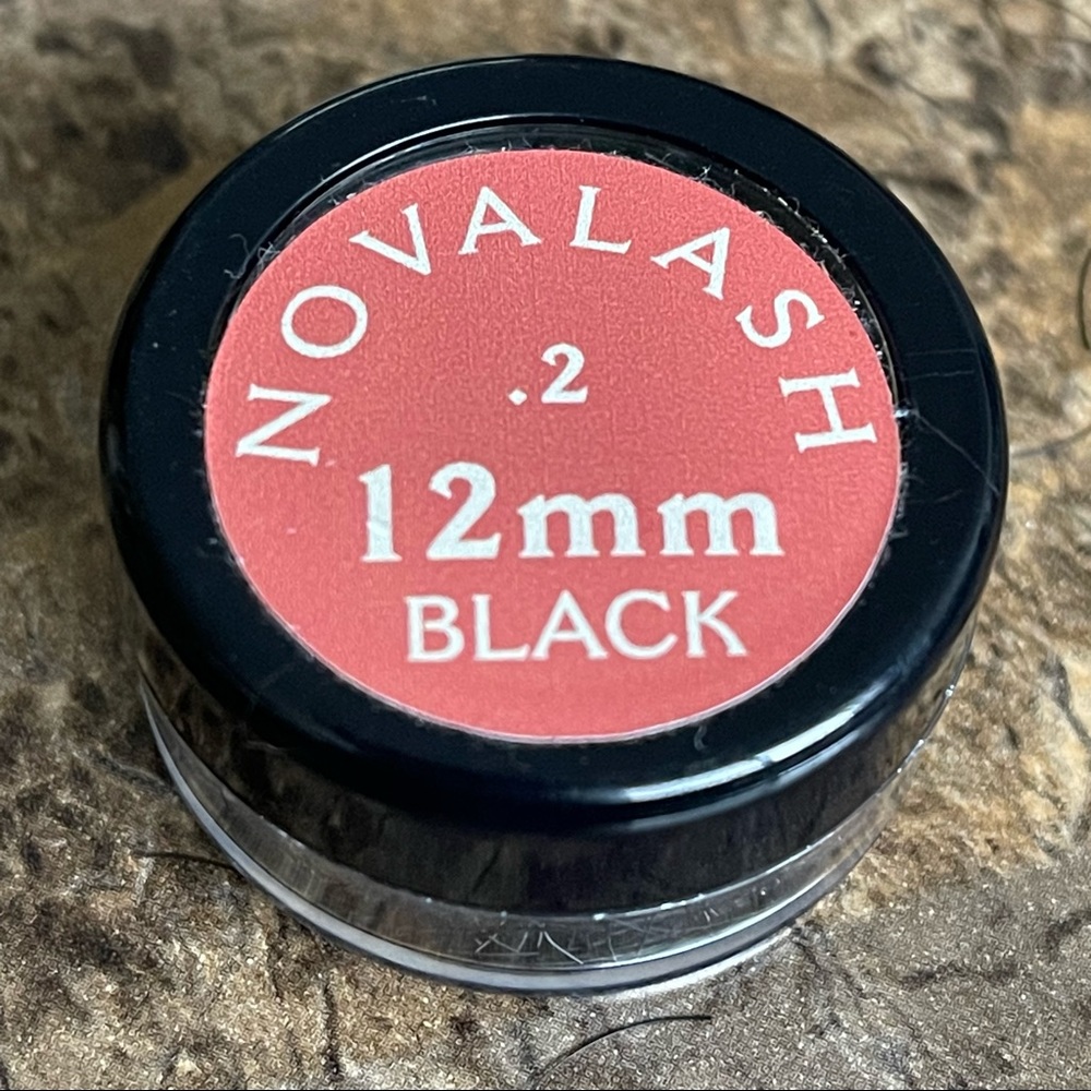 NovaLash 12mm Black Eyelash Extention Pot